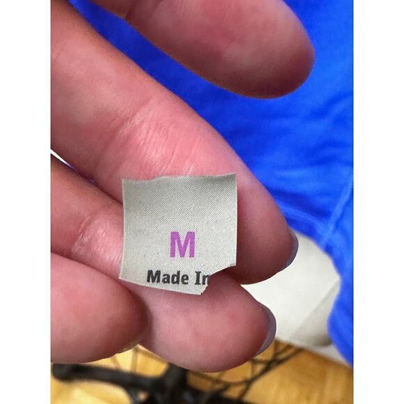 Lululemon Royal Blue Crossback Tank Top With Build In Bra Women's Size M - Picture 7 of 7